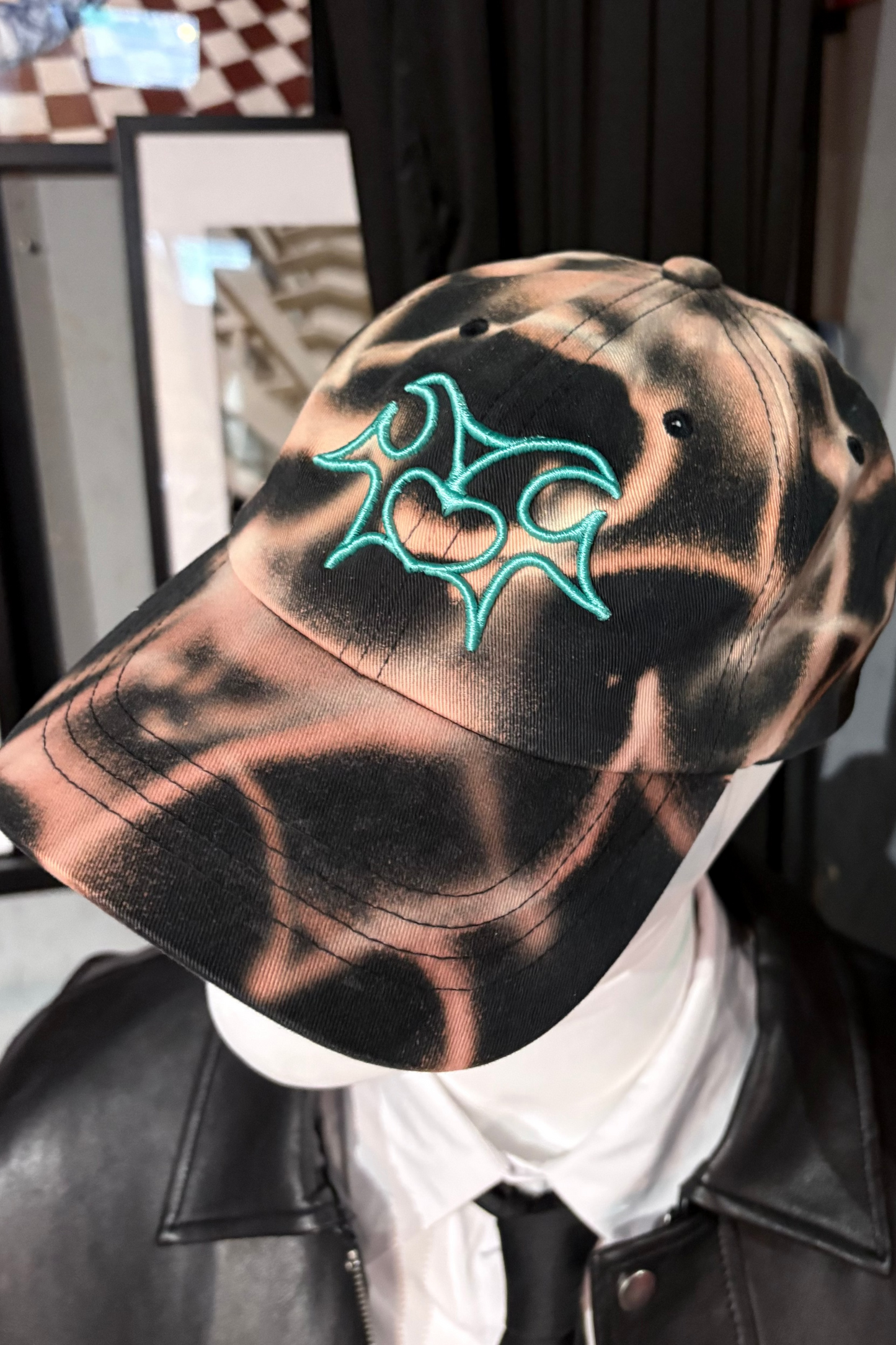 BLEACHED CAP