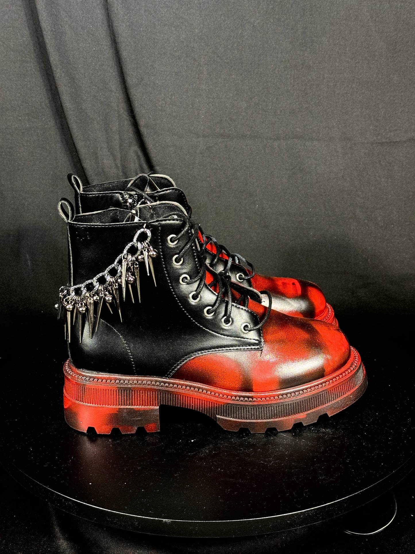 INFERNO CHAINS BOOTS