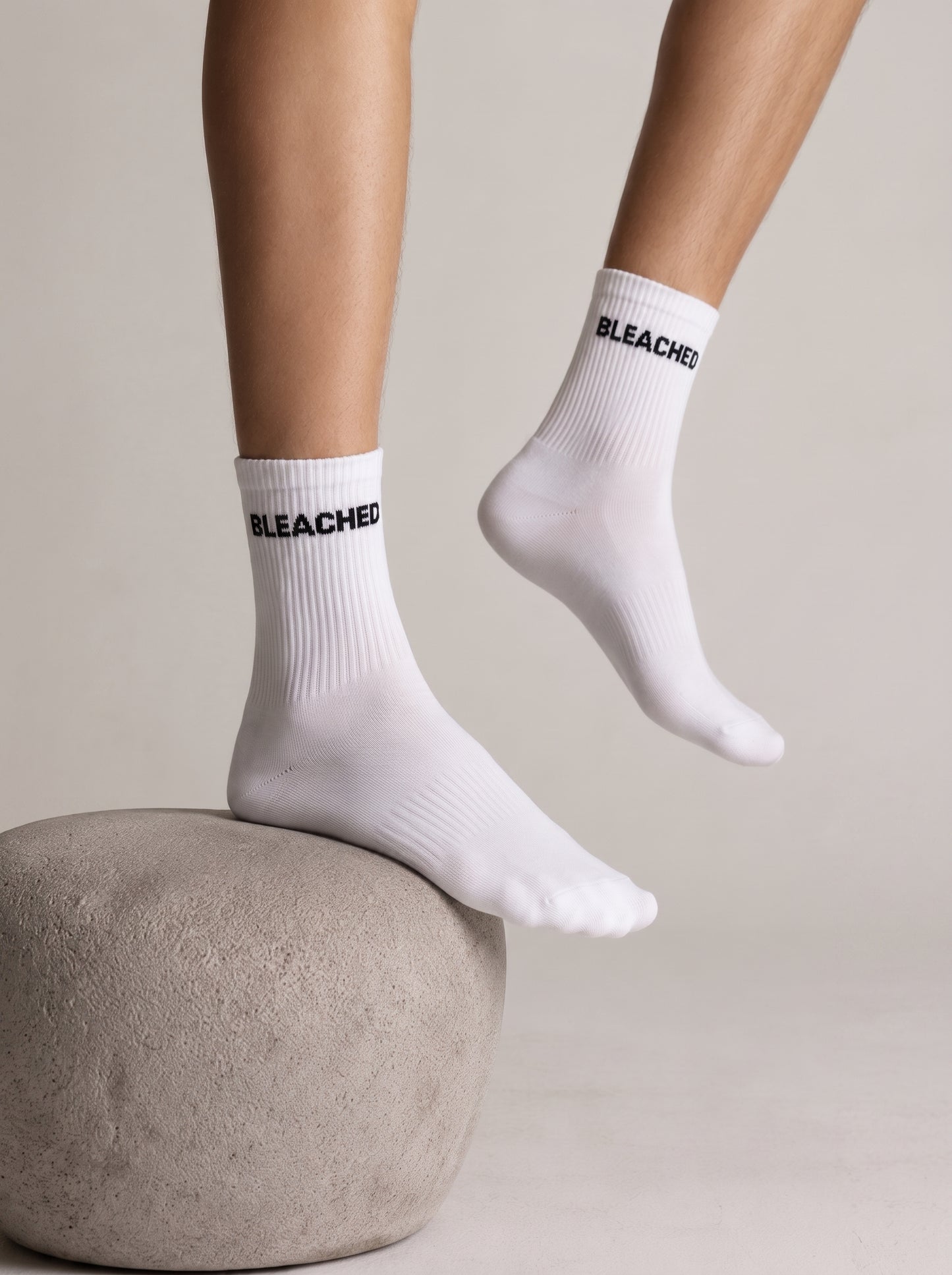 BLEACHED SOCKS