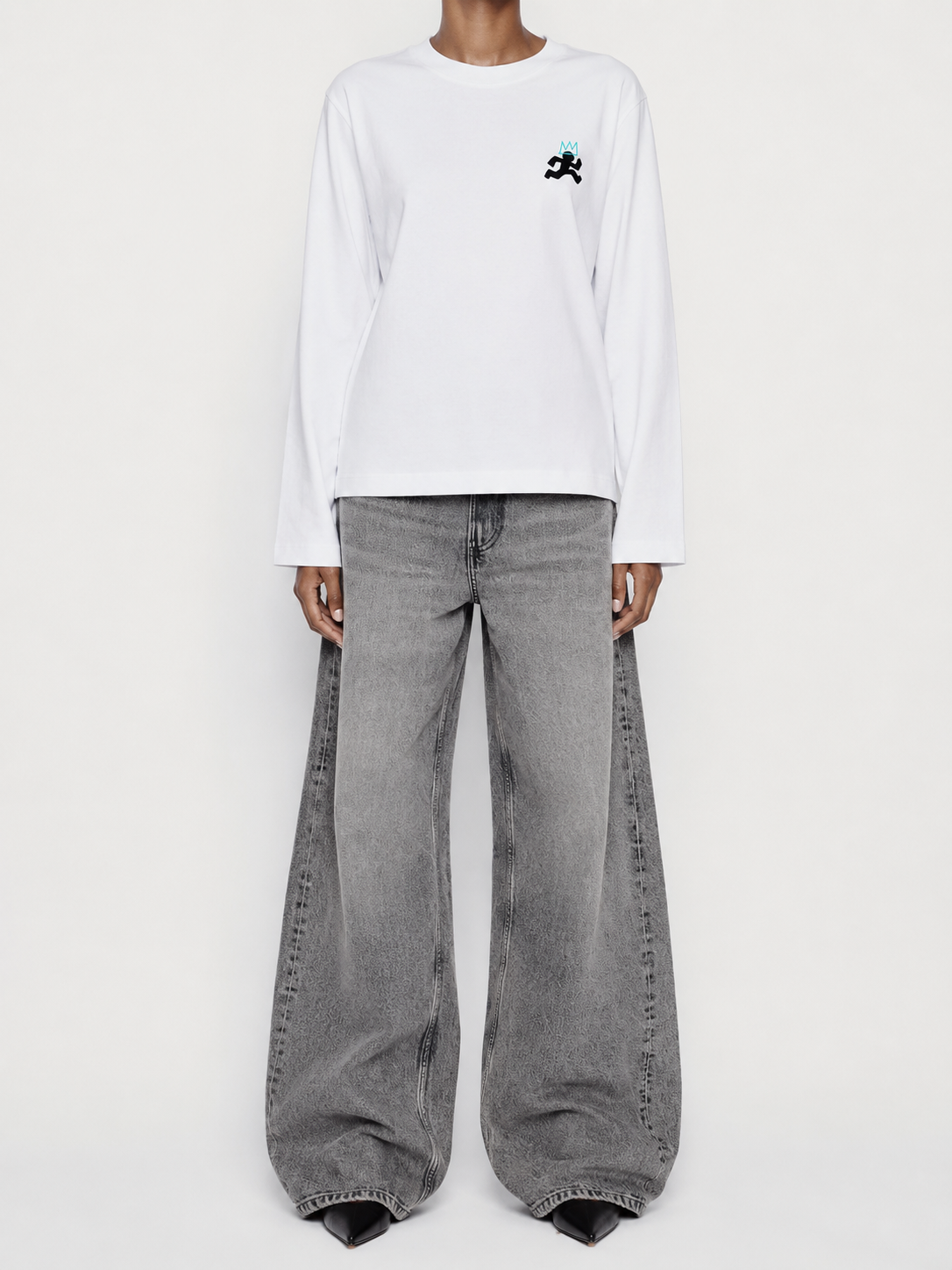 NEVER HEALED LONGSLEEVE DAMES