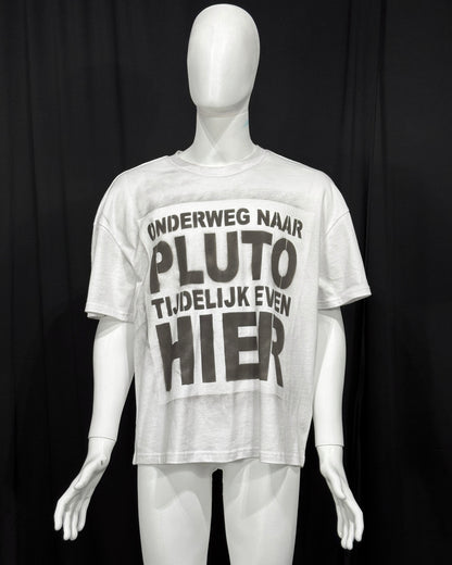 ONDERWEG NAAR PLUTO TEE