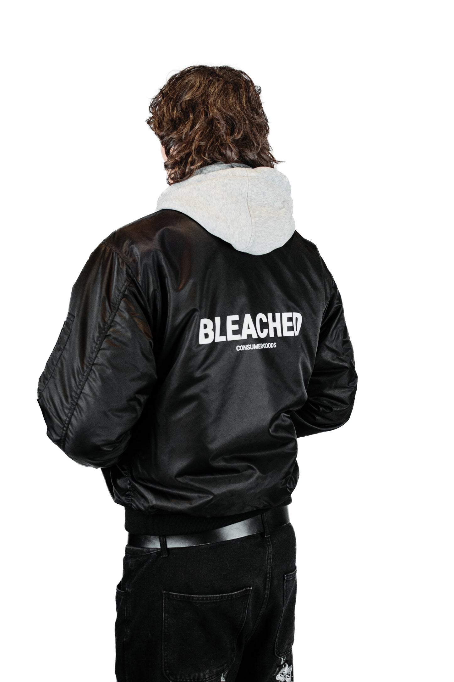 ESSENTIAL BLEACHED MA1 BOMBER